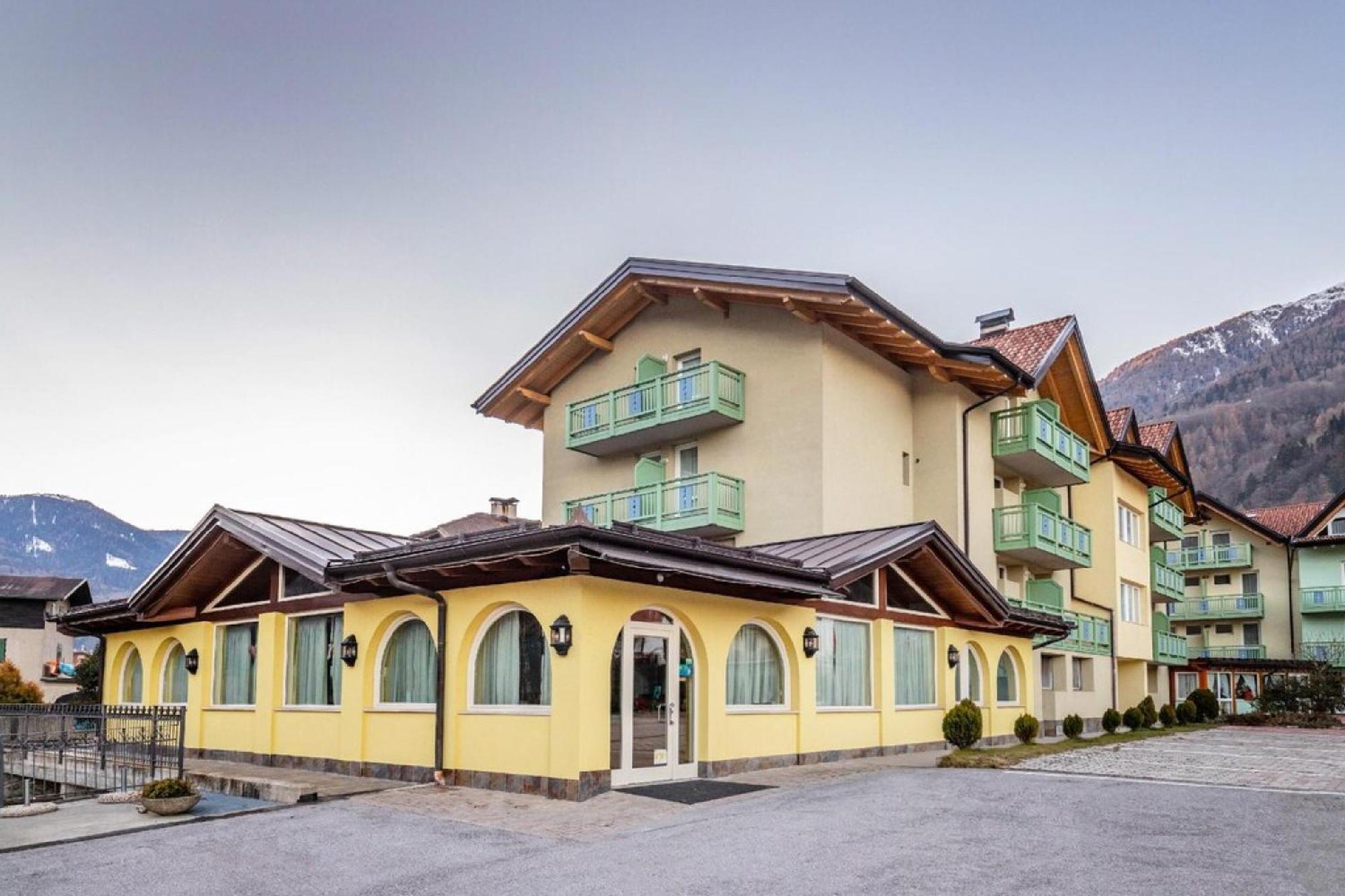 Hotel Garni Maria Monclassico Exteriör bild